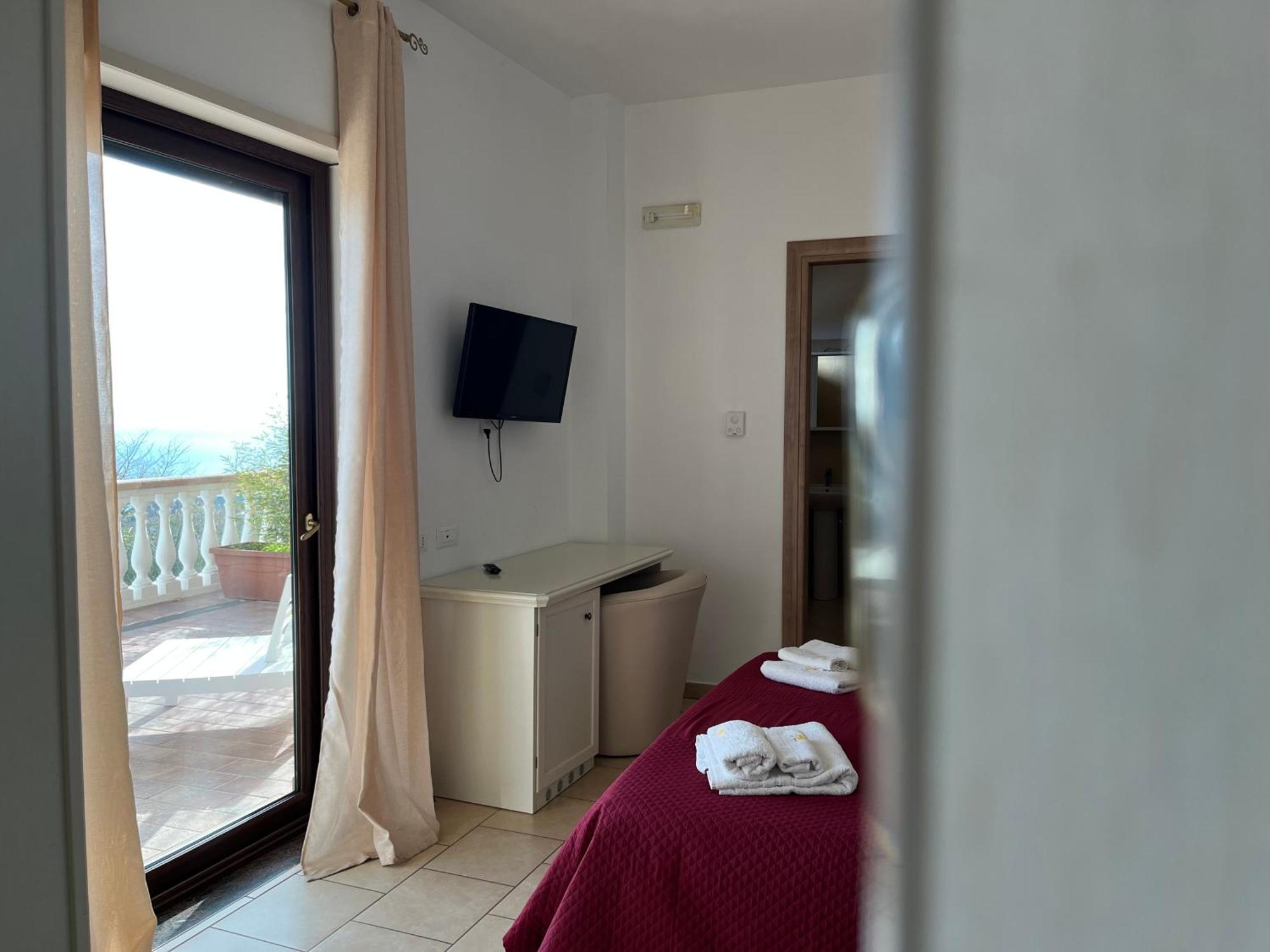 Residenza Domus Aurea Tropea- Vista Mare Hotel Santa Domenica  Exterior foto