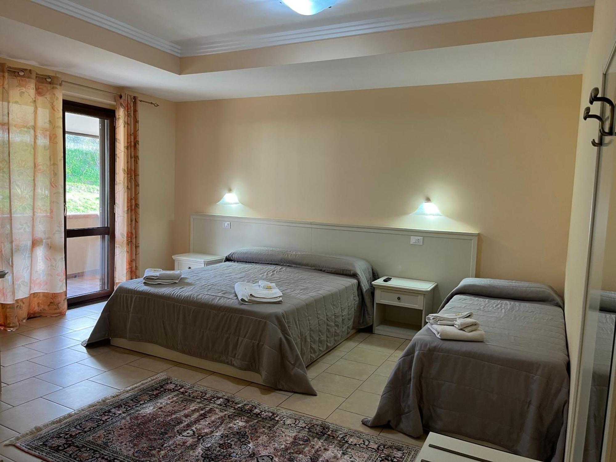 Residenza Domus Aurea Tropea- Vista Mare Hotel Santa Domenica  Exterior foto